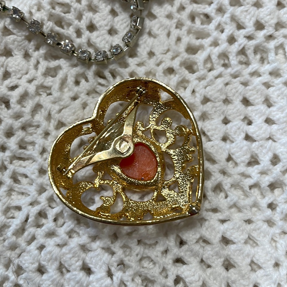 Cameo Brooch - Picture 4 of 9